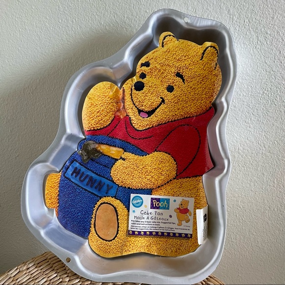 Winnie the Pooh Cake Pan by Wilton Enterprises NWT